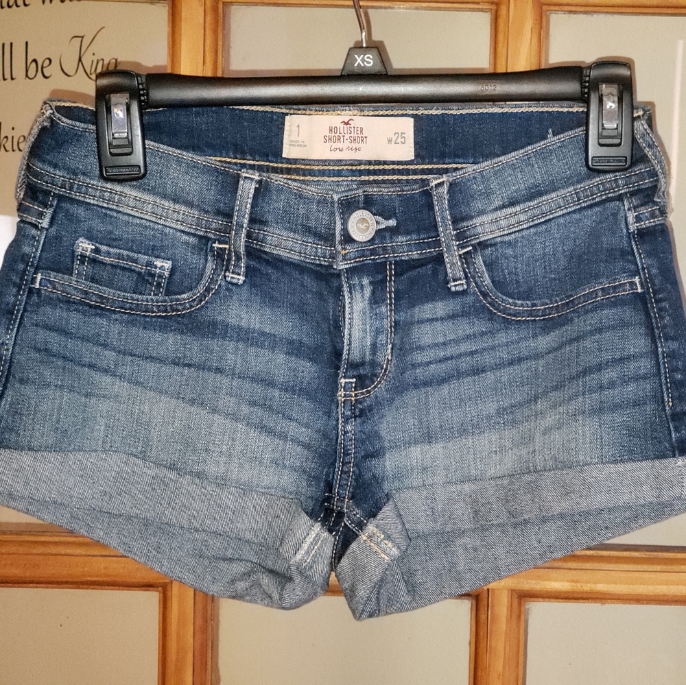 Hollister Shorts Size 1